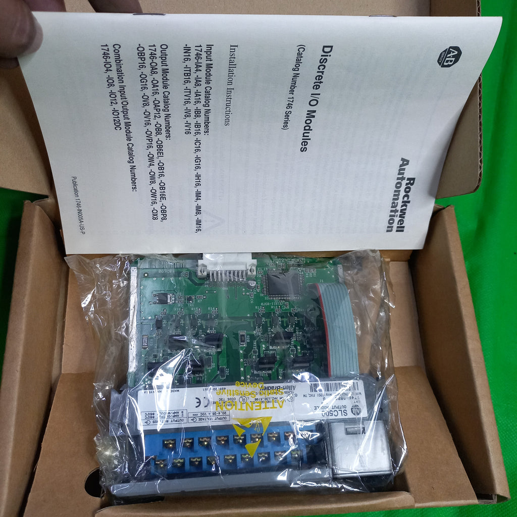 Allen Bradley 1746-OBP8 Ser B SLC500 Output Module