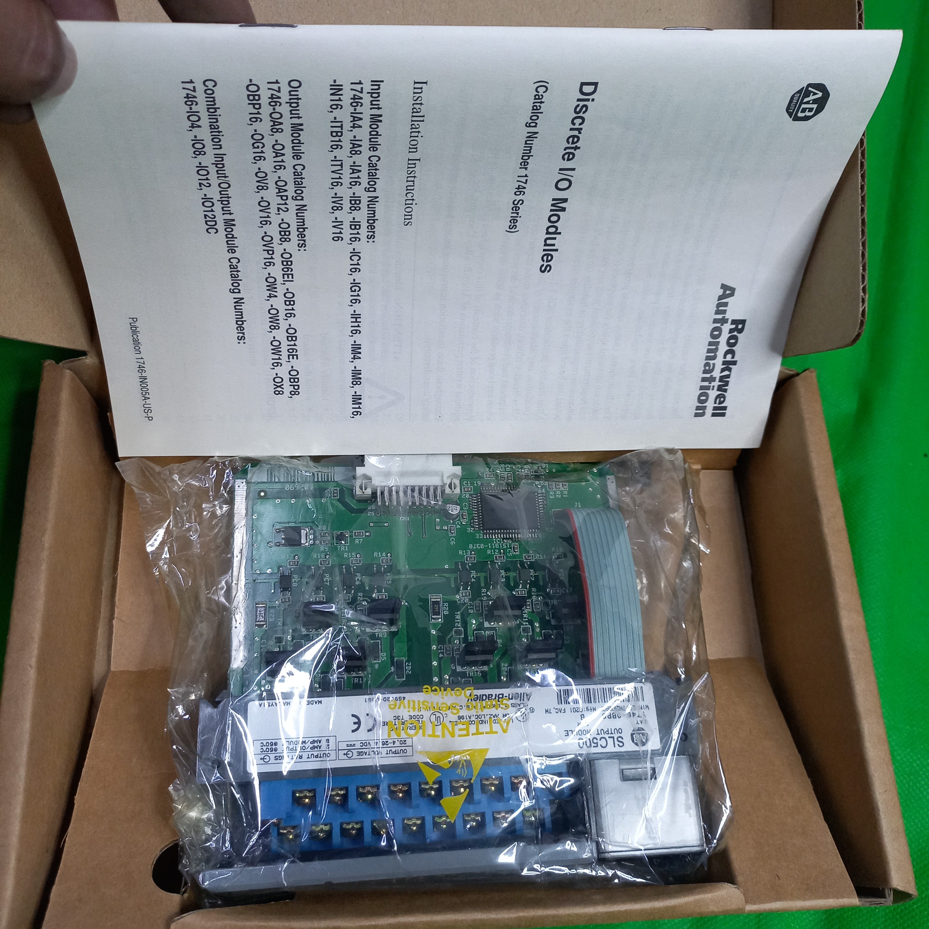 Allen Bradley 1746-OBP8 Ser B SLC500 Output Module
