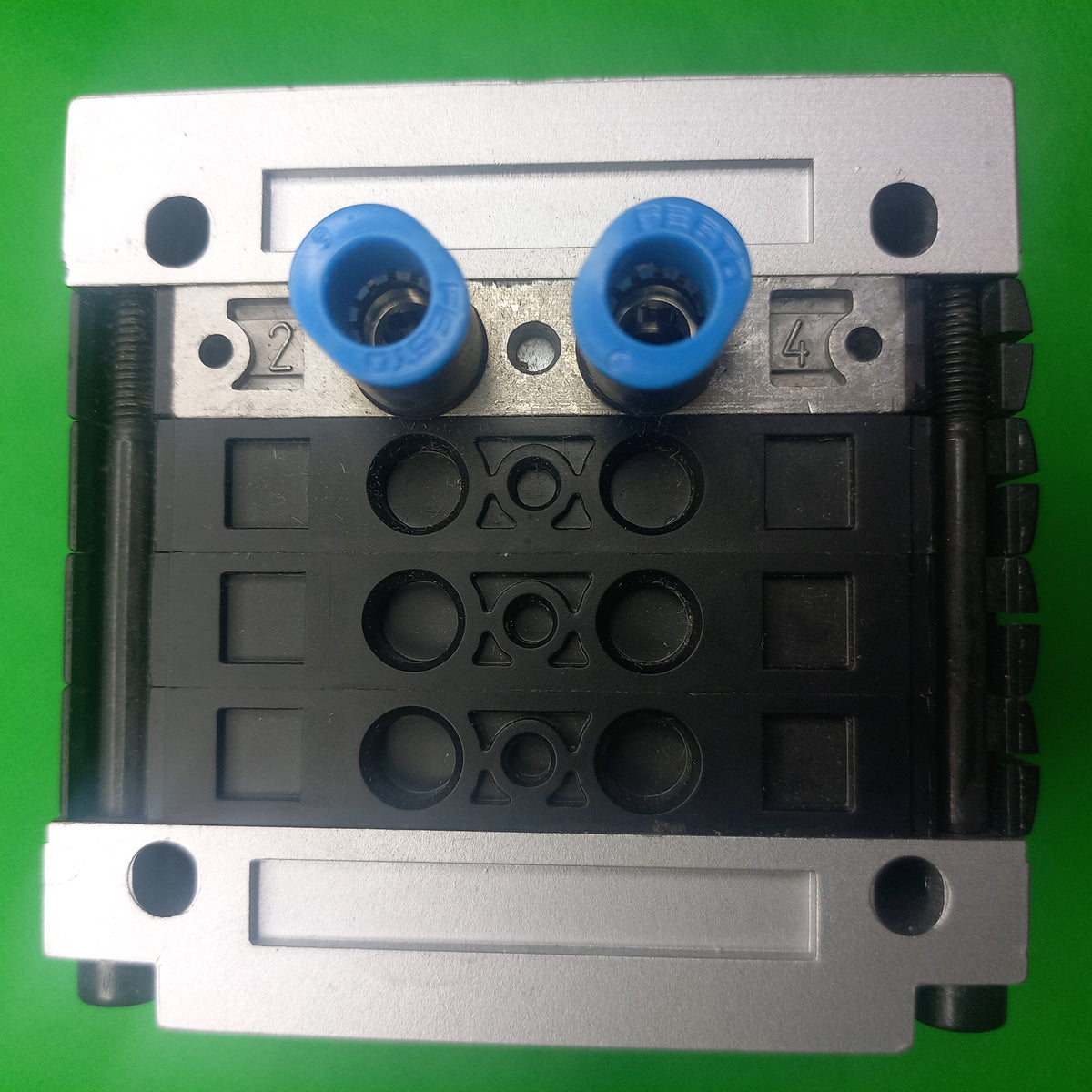 Bottom view of 18253 Festo - CPV10-GE-MP-4