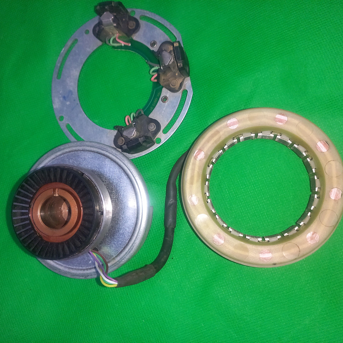 Complete Tacho assembly for 1FT5 siemens servo motor with Hall sensors 1FT5064-1AC71-4AB0 | 1FU1050-6GF| TACHO SIEMENS- 1FU1030 | 1FU1050