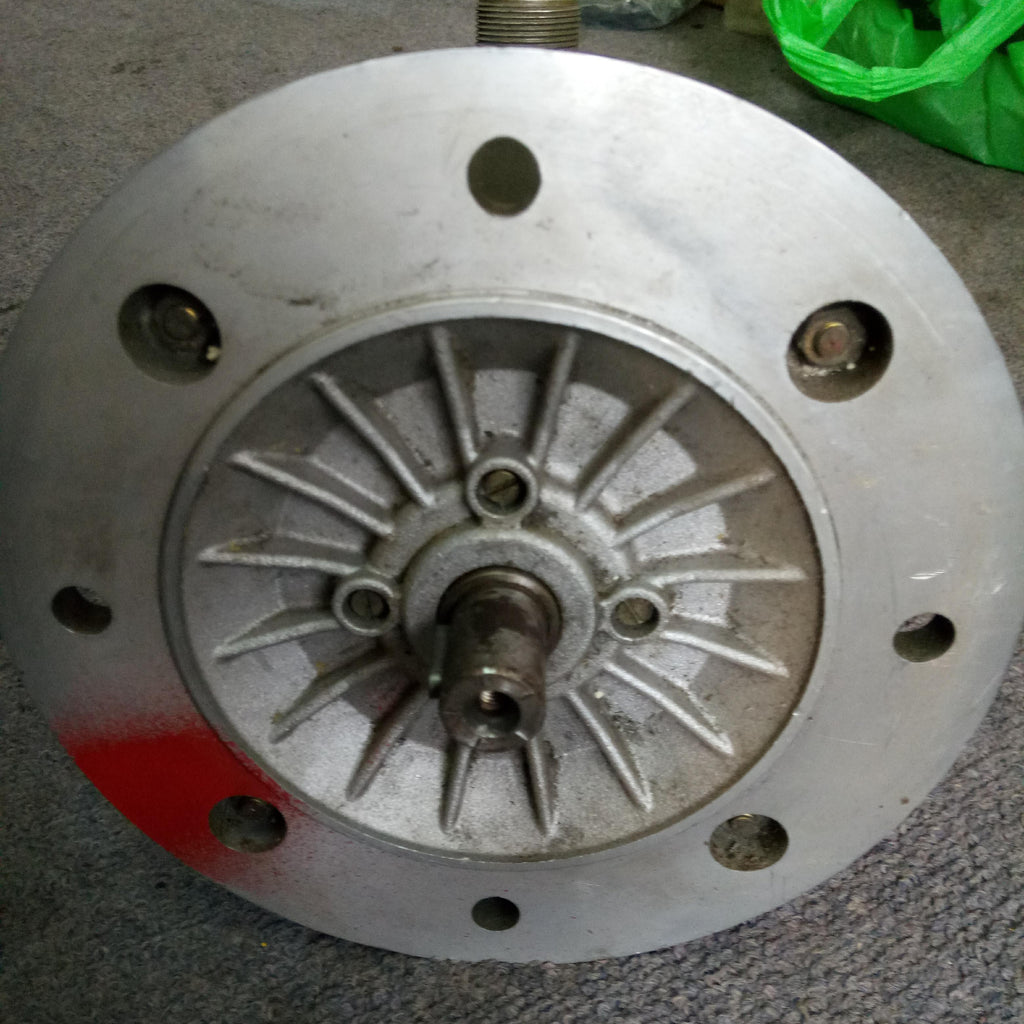 Front Flange on Siemens 1HU servo motor, Siemens 1HU servo motor 1HU3071-0AF01-Z with Tacho ;Tacho 1 HU1052 20 mVmin