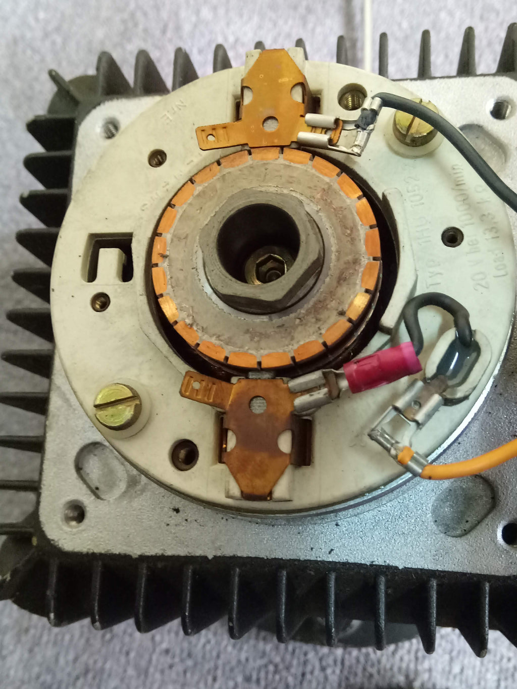 Siemen 1  HU3071-0AF01-Z with Tacho ;Tacho 1 HU1052 20 mVmin