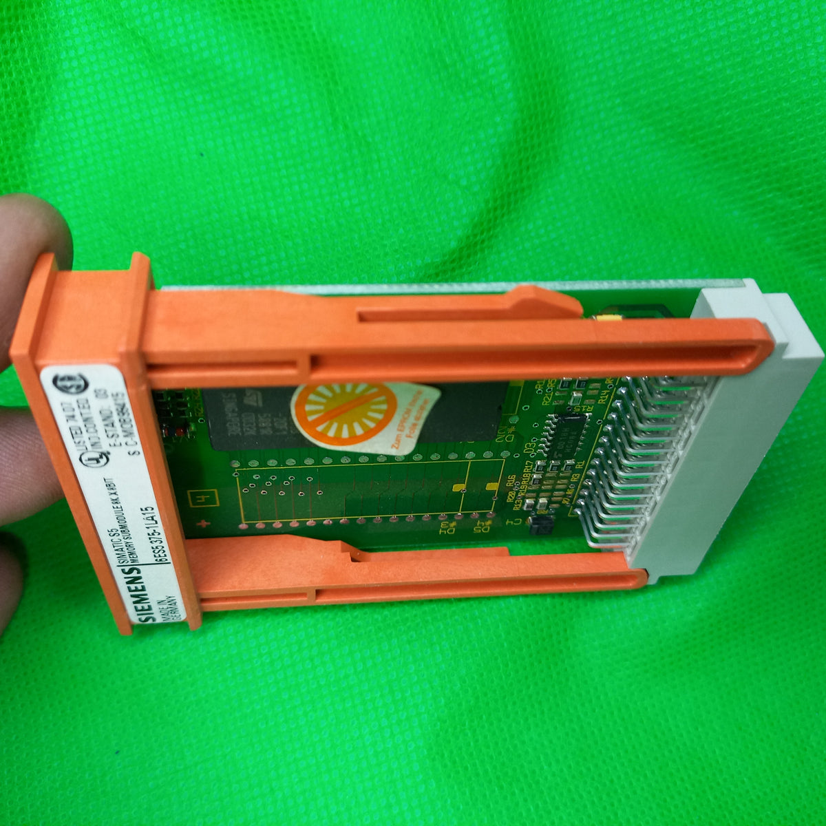 6ES5375-1LA15
Memory Submod. 375 CMOS-EPROM, 8KB