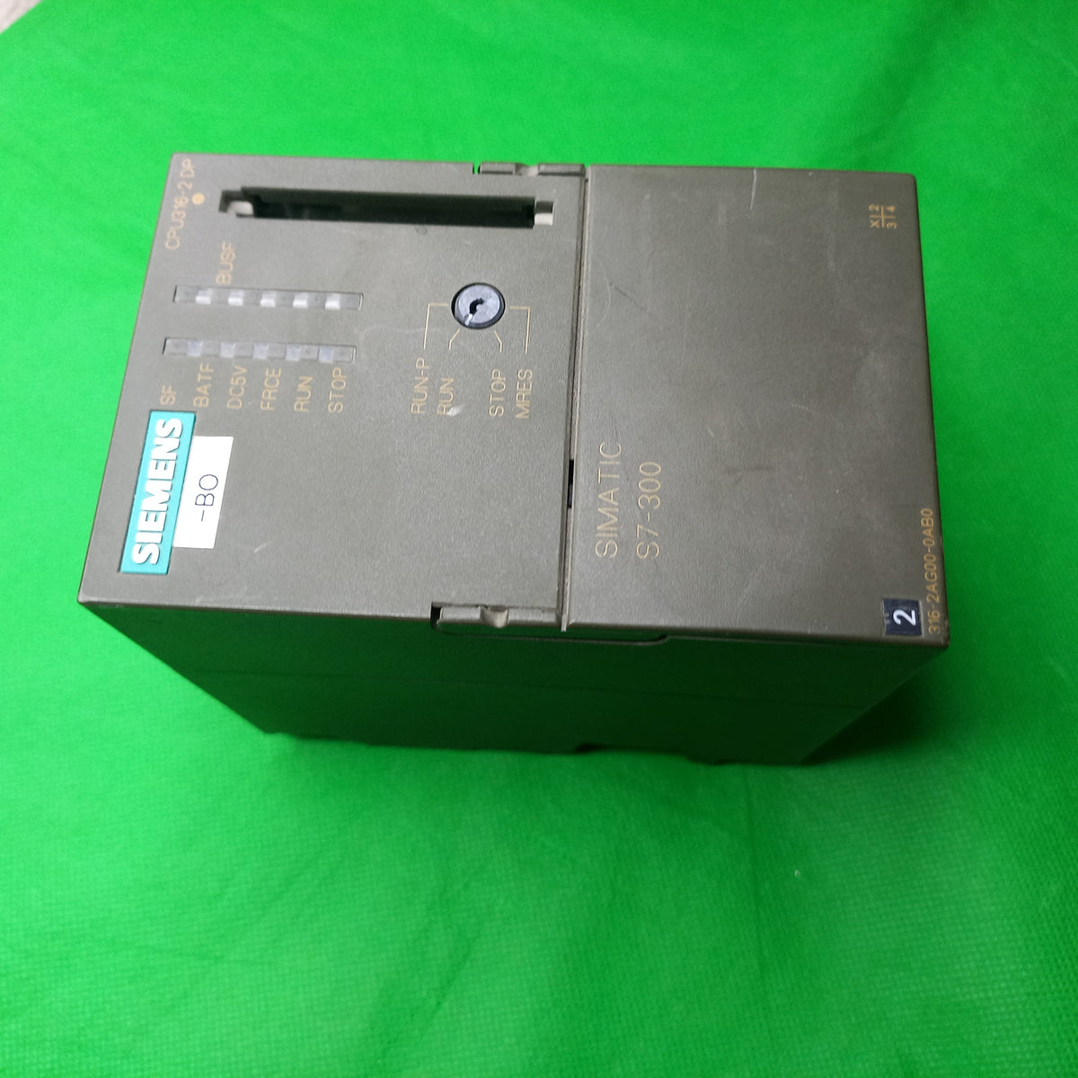 Front view of a 6ES73162AG000AB0 | CP U316-2DP, 128KB
SIMATIC S7-300, CPU 316-2DP Central processing unit with integr. Power supply 24 V DC, Work memory 128 KB 2nd interface DP master/slave