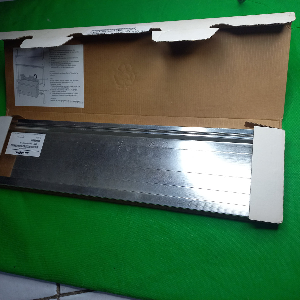 Siemens SIMATIC Series Mounting Rail for Use with S7-300
RS Stock No.:203-2793
Mfr. Part No.: 6ES 7390-1AE80-0AA0