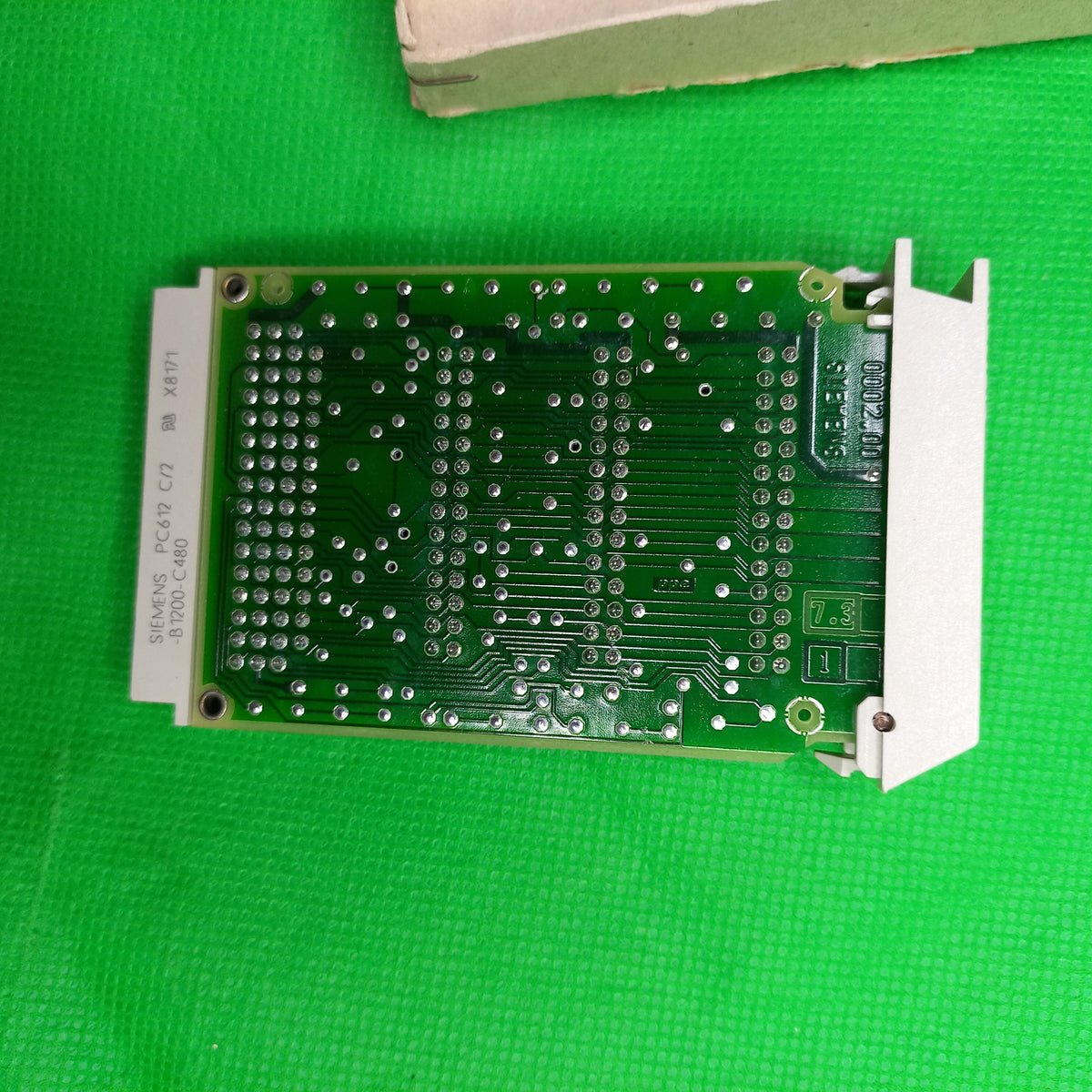 Reverse side photo of 6FX1815-4CX45-6A
Siemens PC612 C/2 -B1200-C480
570.260.7014.00 A
