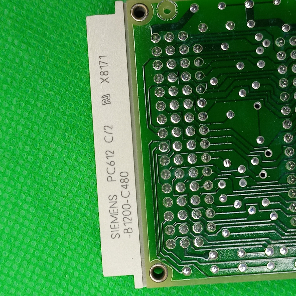 6FX 1815-4CX45-6A
Siemens PC612 C/2 -B1200-C480
570 260 7014.00 A
