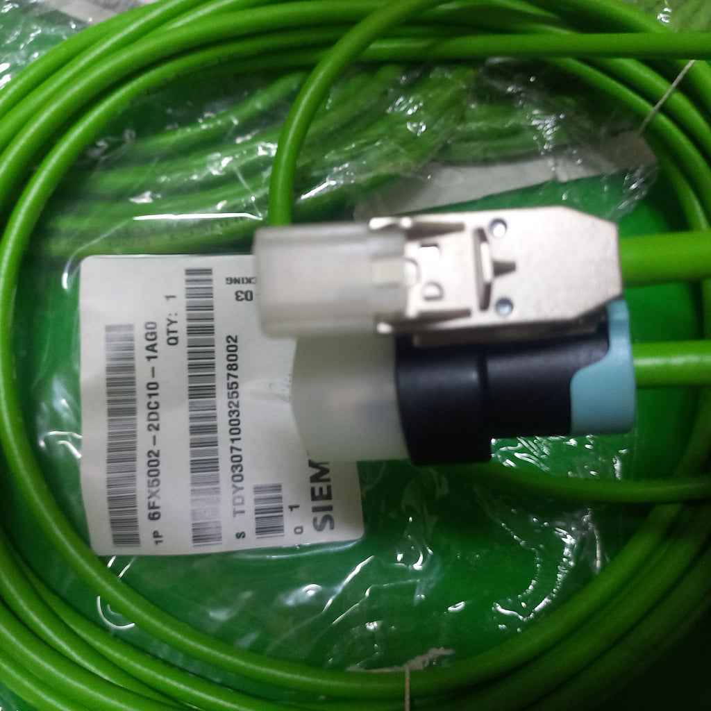 6FX50022DC101AG0 wiSiemens Signal 6meter
Type of connection cable engine side RJ45 DRIVE-CLiQ
Type of connection cable converter side DRIVE-CLiQ RJ45 ; specification sticker visible 