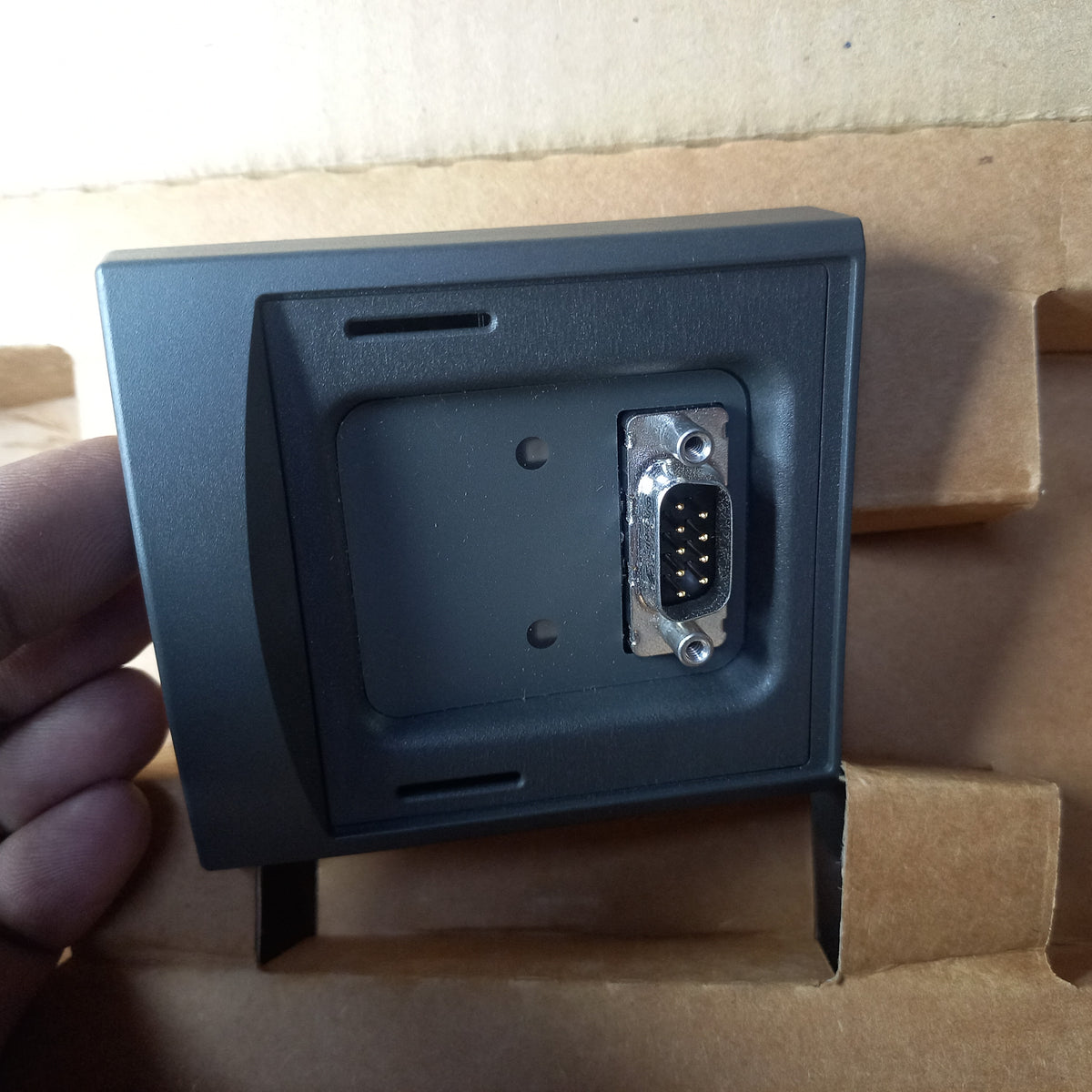 6SE6400-1PC00-0AA0, MICROMASTER 4 PC Connection Kit
Micromaster 4 PC-Inverter Connecting Kit

The Micromaster 4 PC connection kit is used with Siemens Starter programming and commissioning software to ensure easy and simple computer connection and communication with Micromaster Series motor drives.