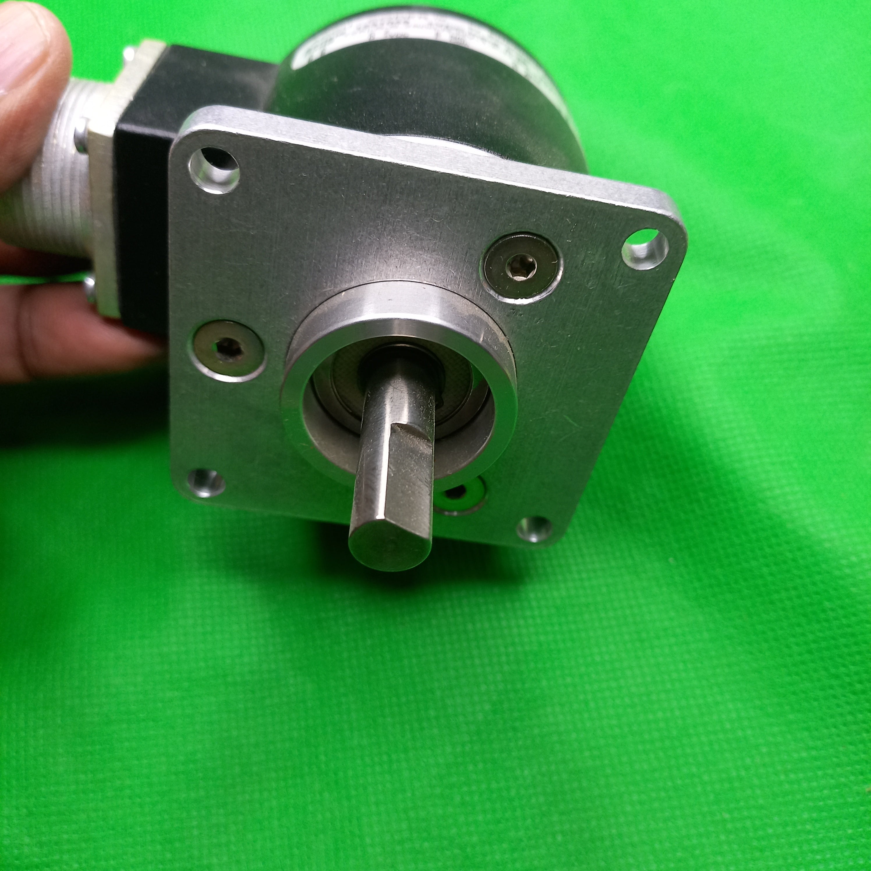 Square flange and mounting PCD AccuCoder Encoder by Encoder Products 
725I-S-S-2500-R-HV-1-F-N-SX-N-N
