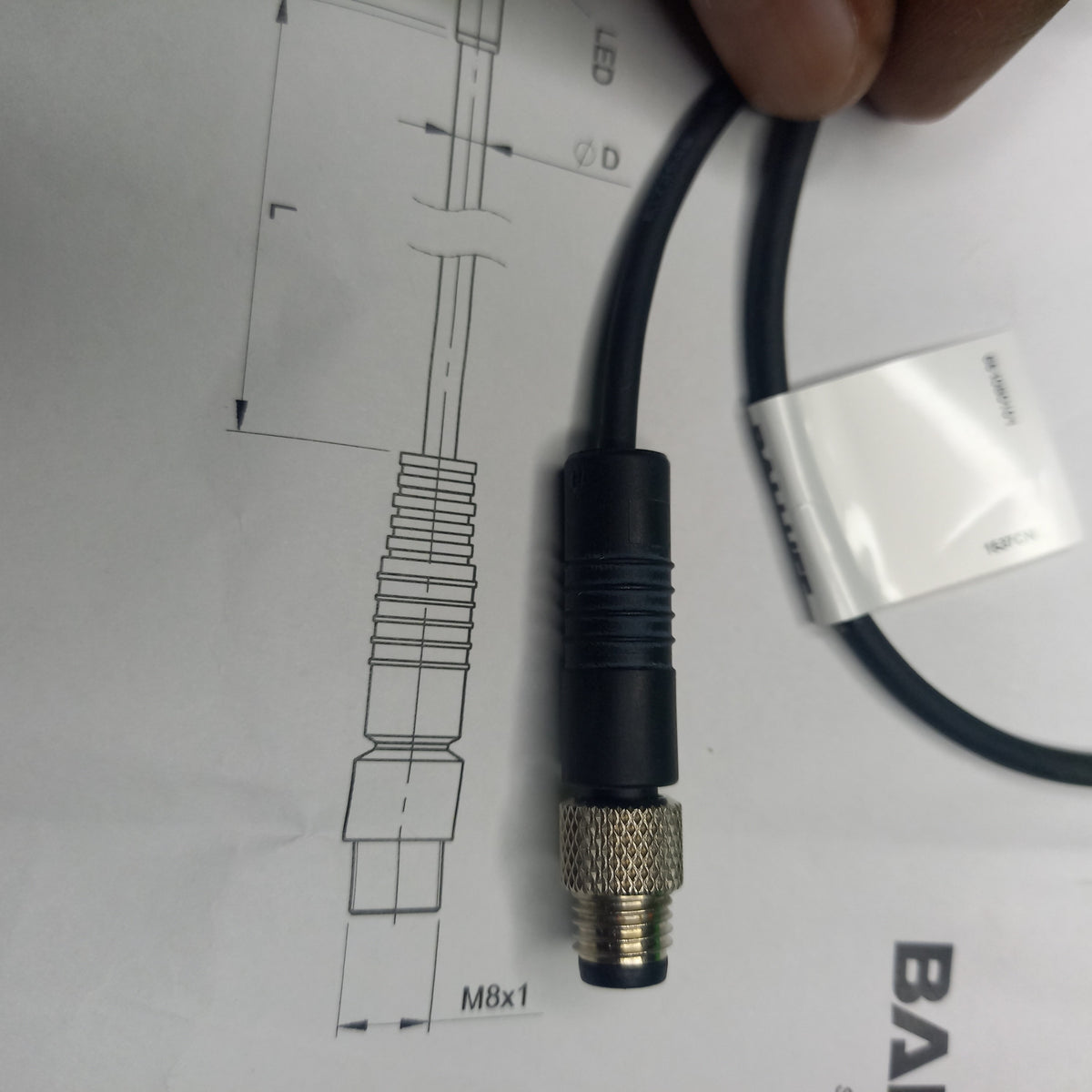 Connector fitted on BES00JJ,BES 516-3007-G-E4-C-S49-00,3, dia4x27mm, 