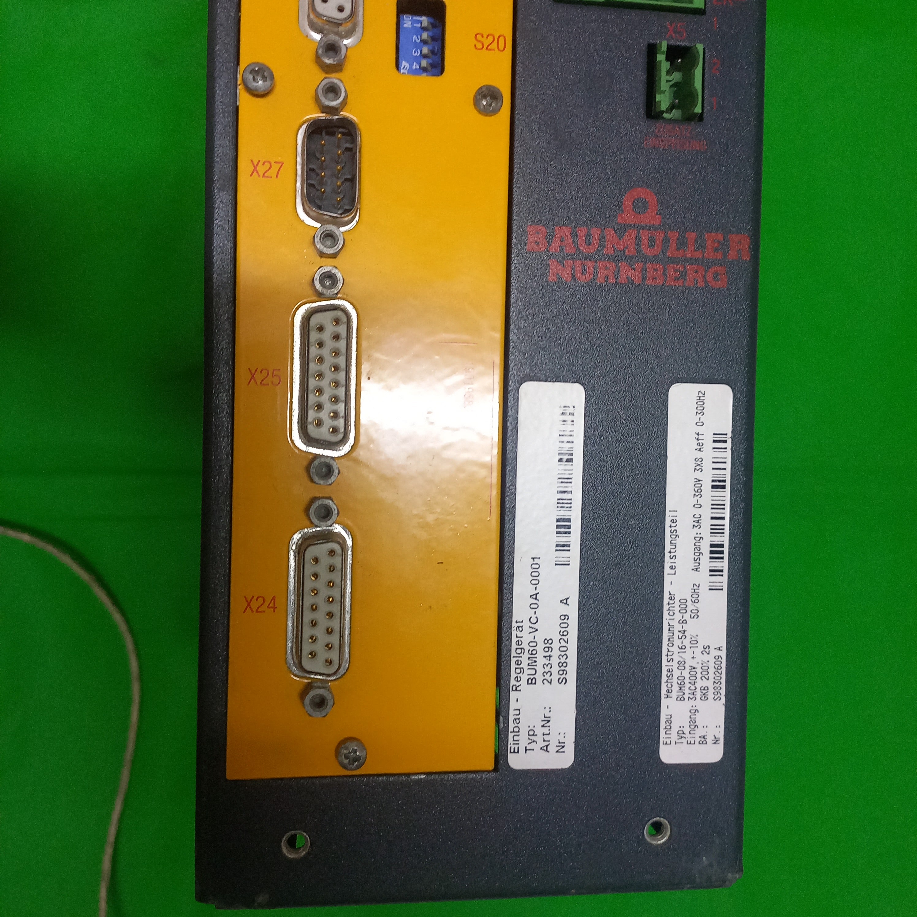 Bottom view of Typ: BUM60-08/16-54-B-000		Typ: BUM60-VC-0A-0001
