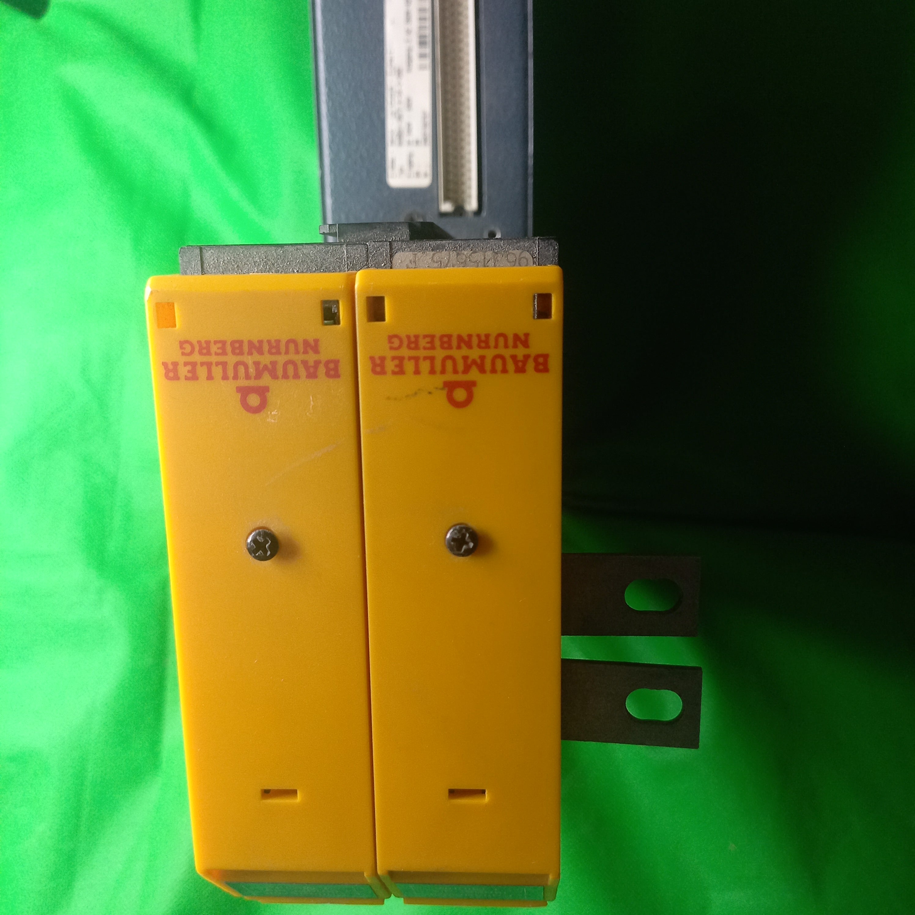 main bus connector Baumuller BUS 621 3x5A | BUS621-05/7.5-54-0-000 | 221418 3611