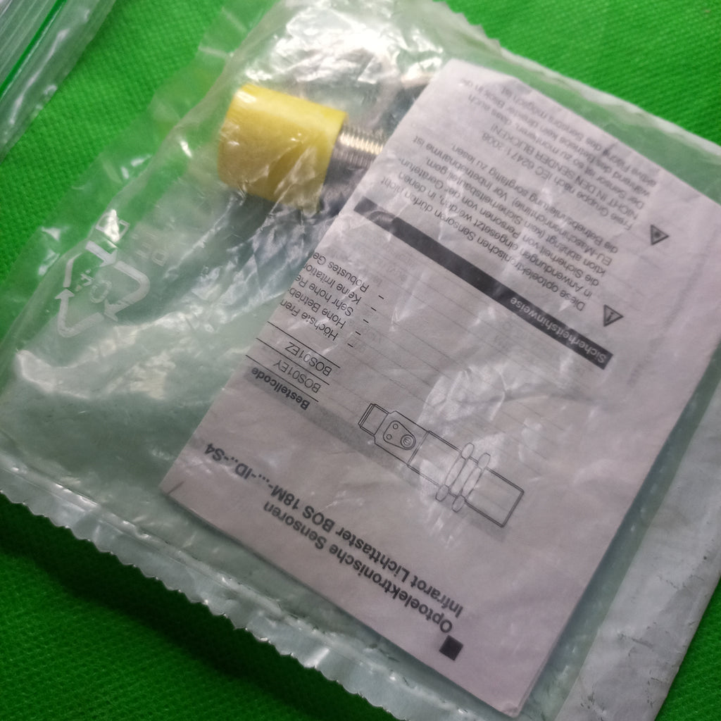 datasheet inside the pouch of sensor Balluff BOS01EZ, BOS 18M-NA-ID20-S4, Sn=800mm