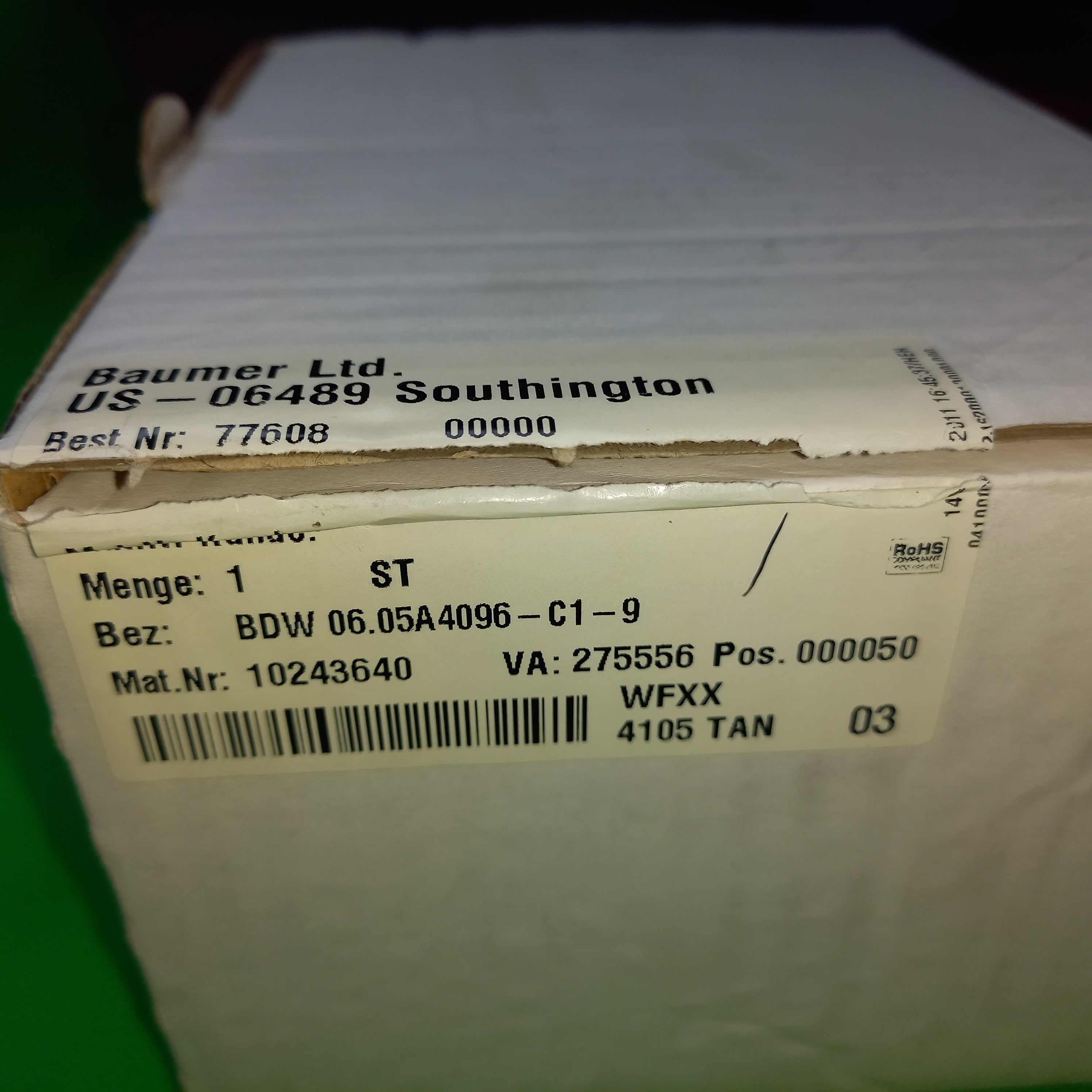 Box opened to take photos Baumer encoder BDW0605  | BDW0605A4096C19