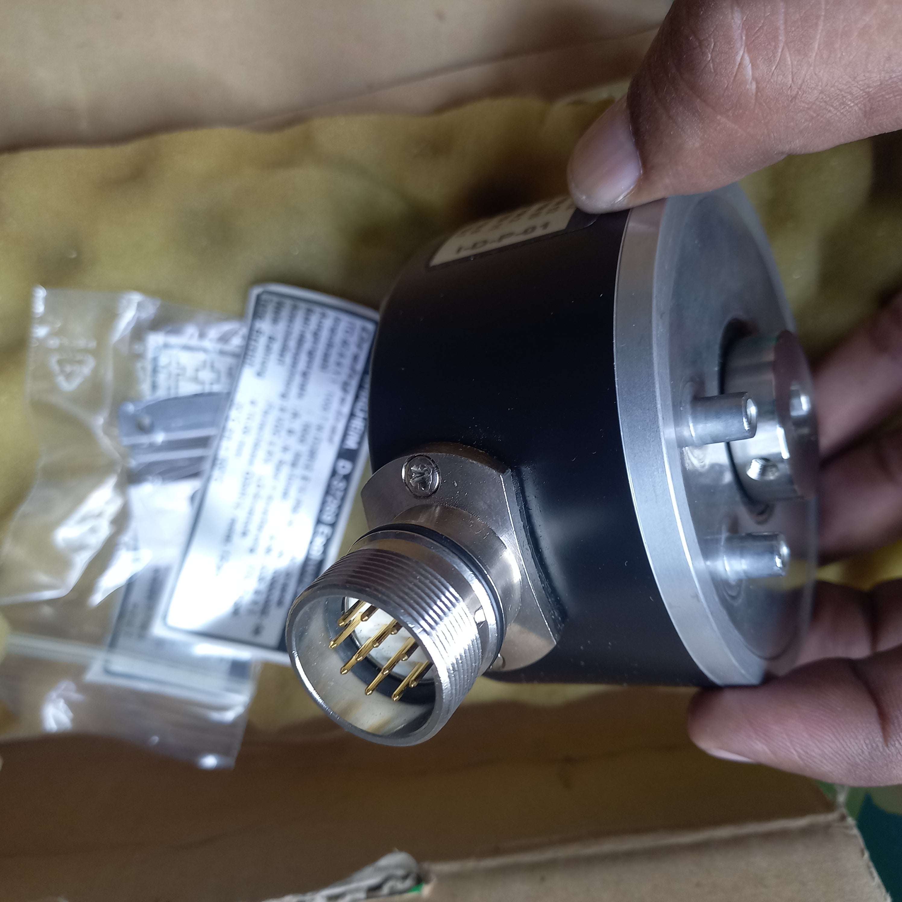 Baumer  ITD40A4 Y 1 1000 ITD40A4Y11000TNID2SR12E10IP66 1000 Pulse 5 VDC / TTL level, linedriver