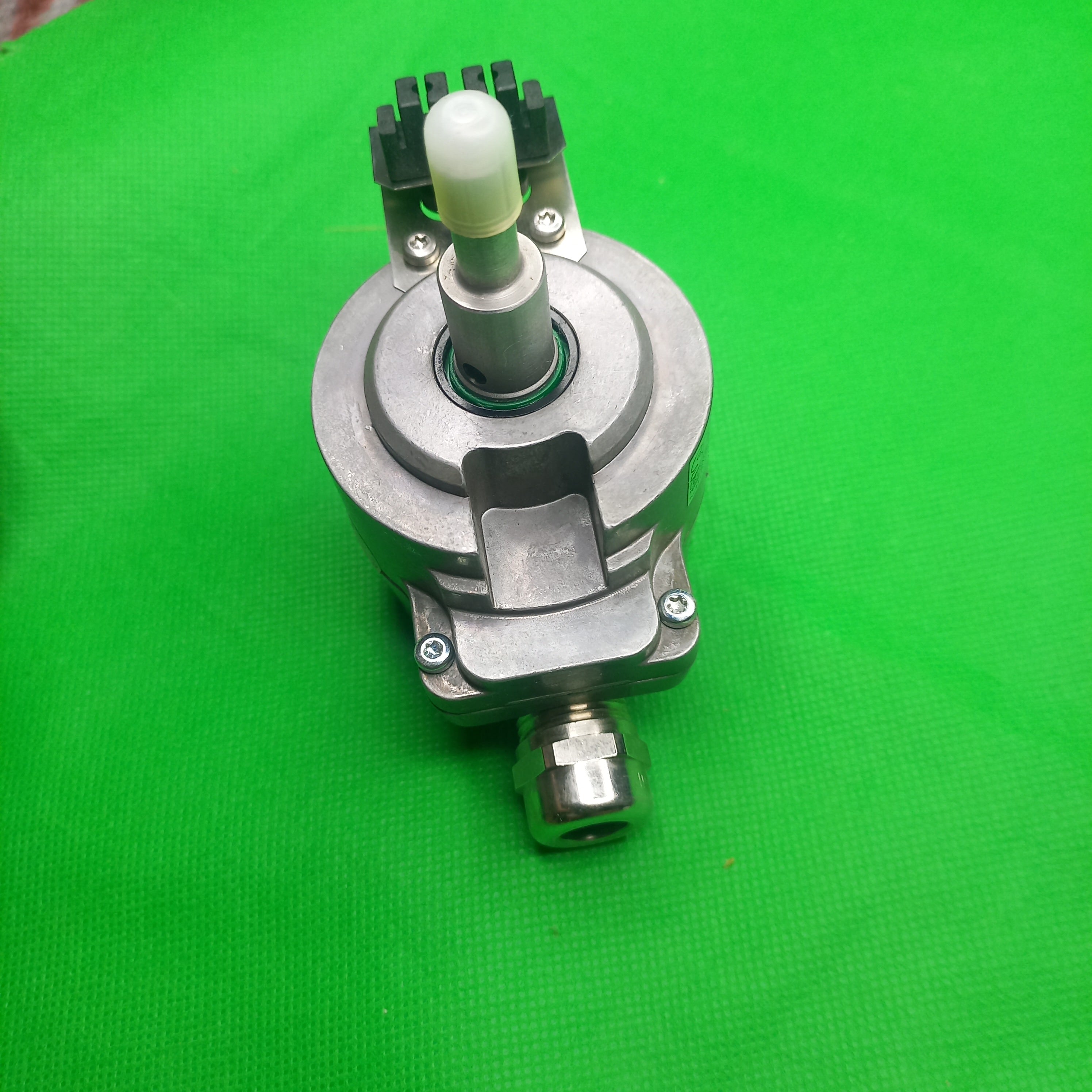 SEW ES1T 1852485 incremental Encoder OG 72 DN 1024 TTL(RS-422) IP66 
ES1T 1852485 OG 72 DN 1024 TTL(RS-422) 