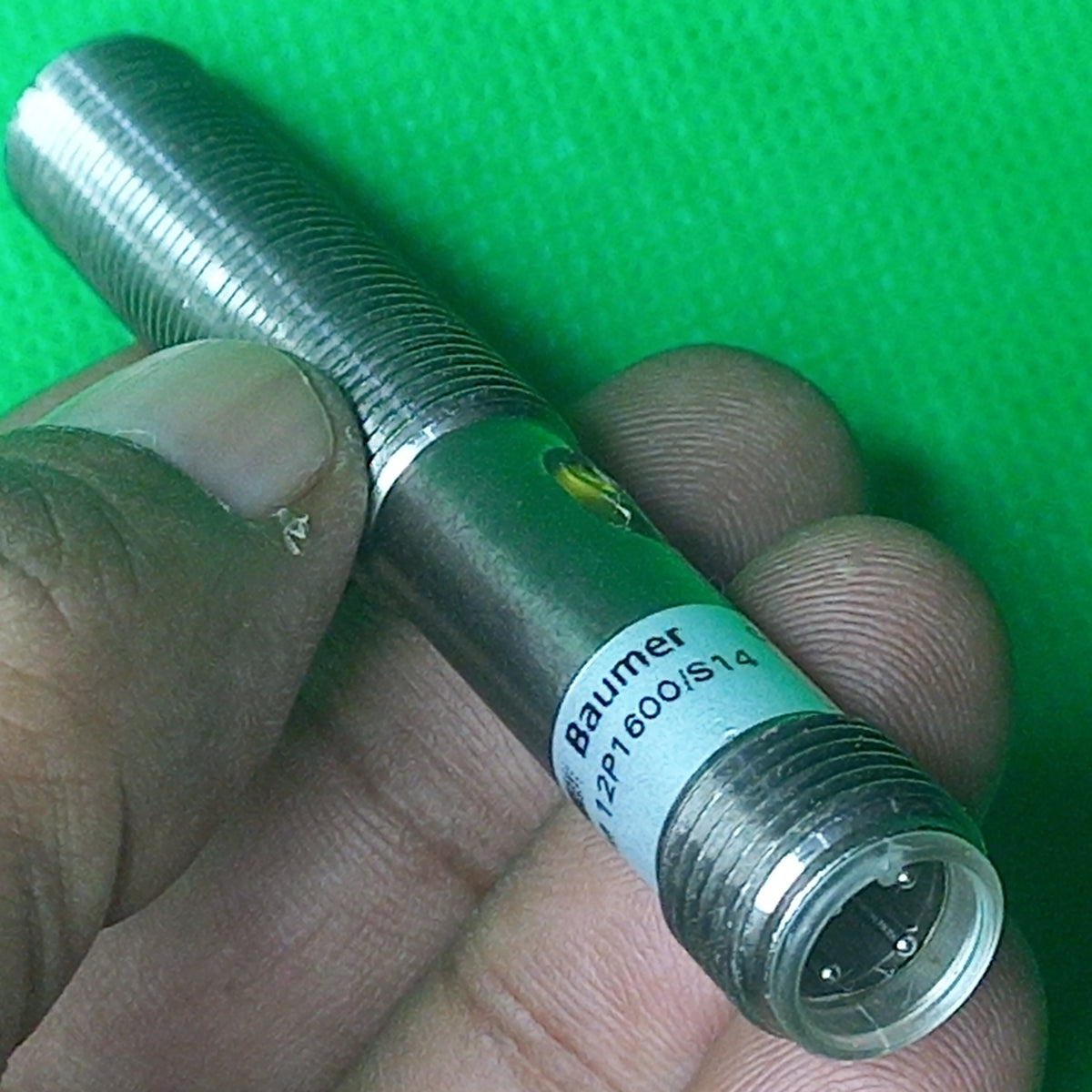 Capacitive proximity sensor_Baumer_CFAM12P1600S14