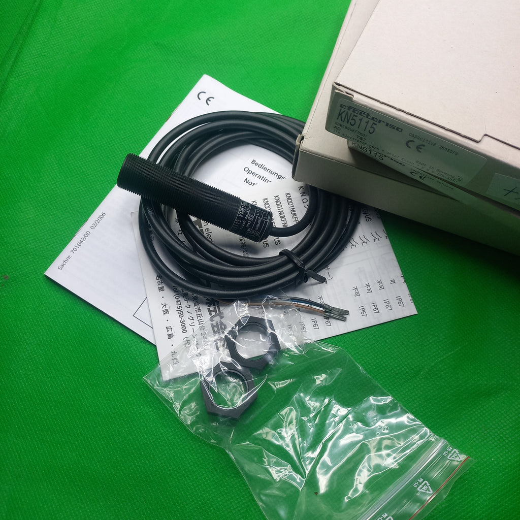 contents of box. 1 Sensor with cable two nuts and manual Capacitive sensor KN 5115 KNM18NUKFPKG
