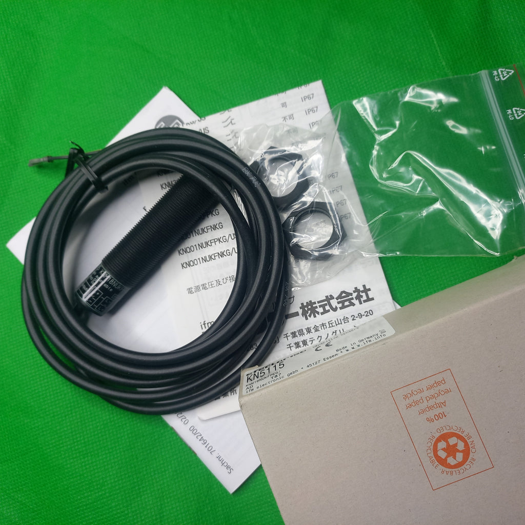 Box content of Capacitive sensor KN5115 KNM18NUKFPKG
