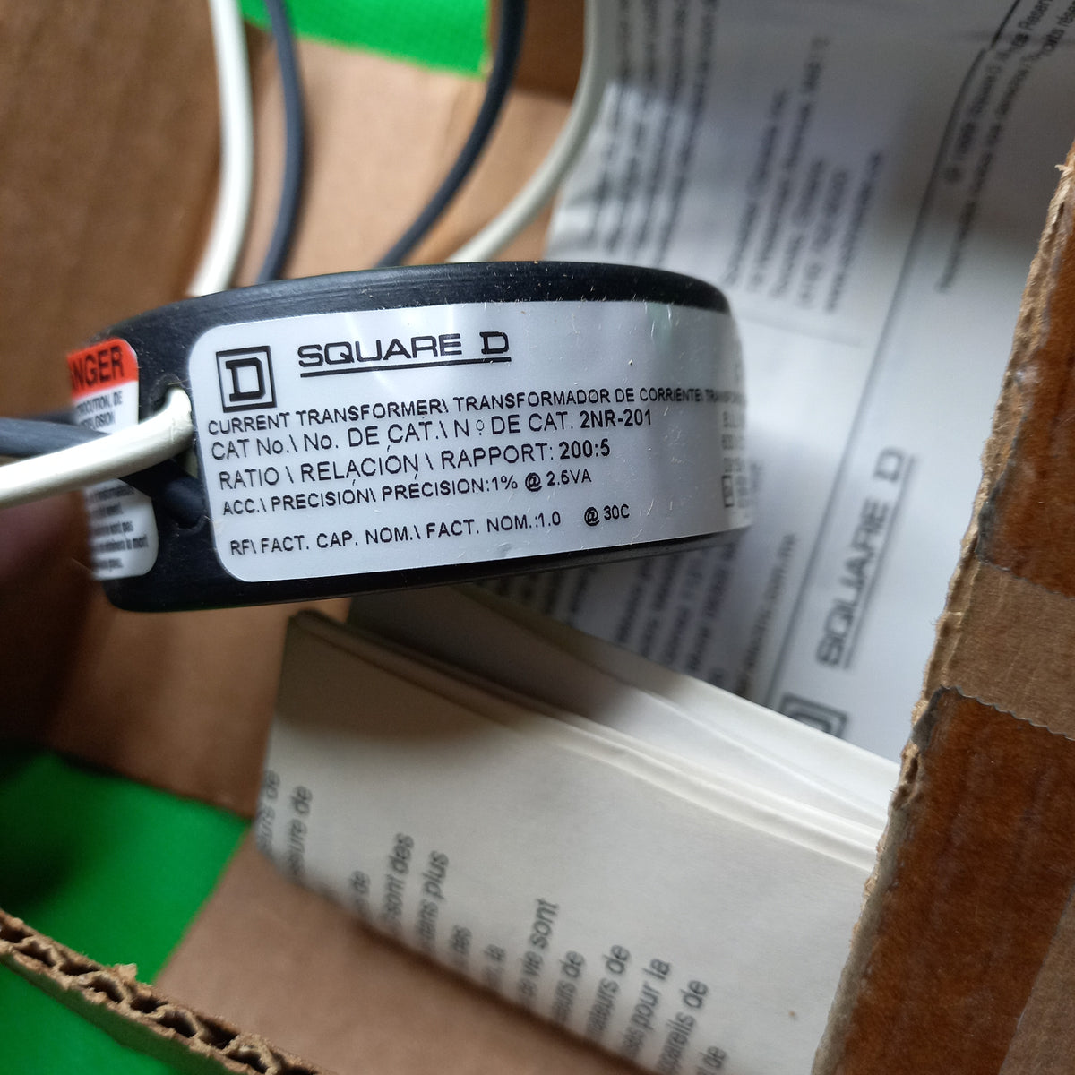 Unboxing video 2NR201 General Purpose Current Transformer ,200/5, Nema1, singlephase, 2.5VA,flying lead, Opening Dia 1.13inch