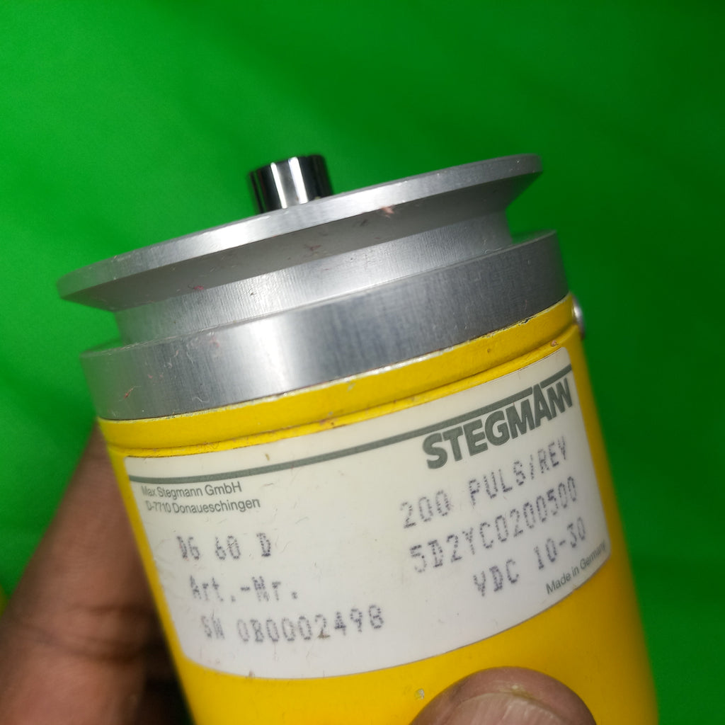 STEGMANN special flange and specification sticker for Drehgeber DG60 D | 200 puls/revoluton | 5D2YC0 200 500