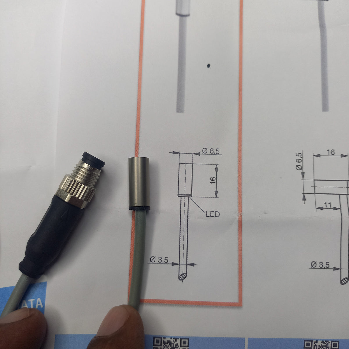 cable version with special M8 connector DW-AD-603-065 , DW-AV-603-065-584