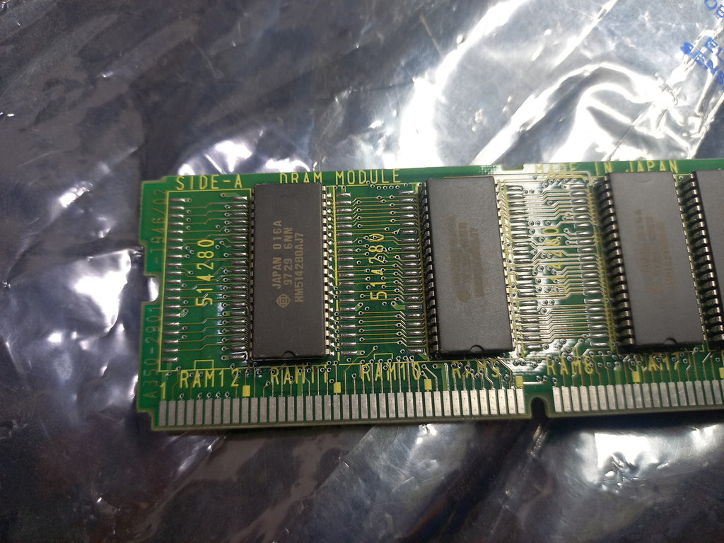 Zoomed half view of DRAM Module side A Dram Module A350-2901-T946/2 , A20B-2901-0941/02A, A350-2901-T946/2 , 
The Fanuc A20B-2901-0941/02A is a 4MB DRAM memory daughter board module manufactured by Fanuc for industrial CNC machine applications.
