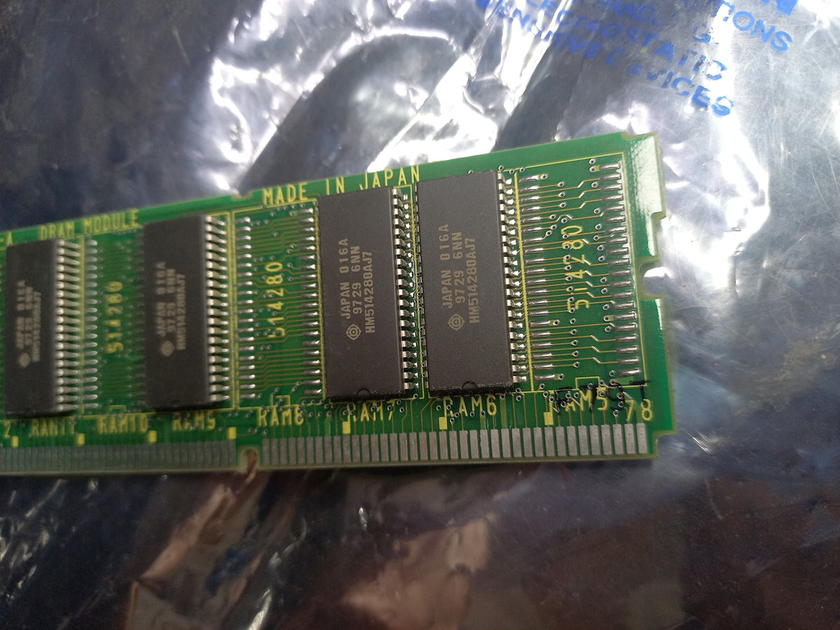 Side view of marking of Dram Module A350-2901-T946/2 , A20B-2901-0941/02A, A350-2901-T946/2 , 
The Fanuc A20B-2901-0941/02A is a 4MB DRAM memory daughter board module manufactured by Fanuc for industrial CNC machine applications.
