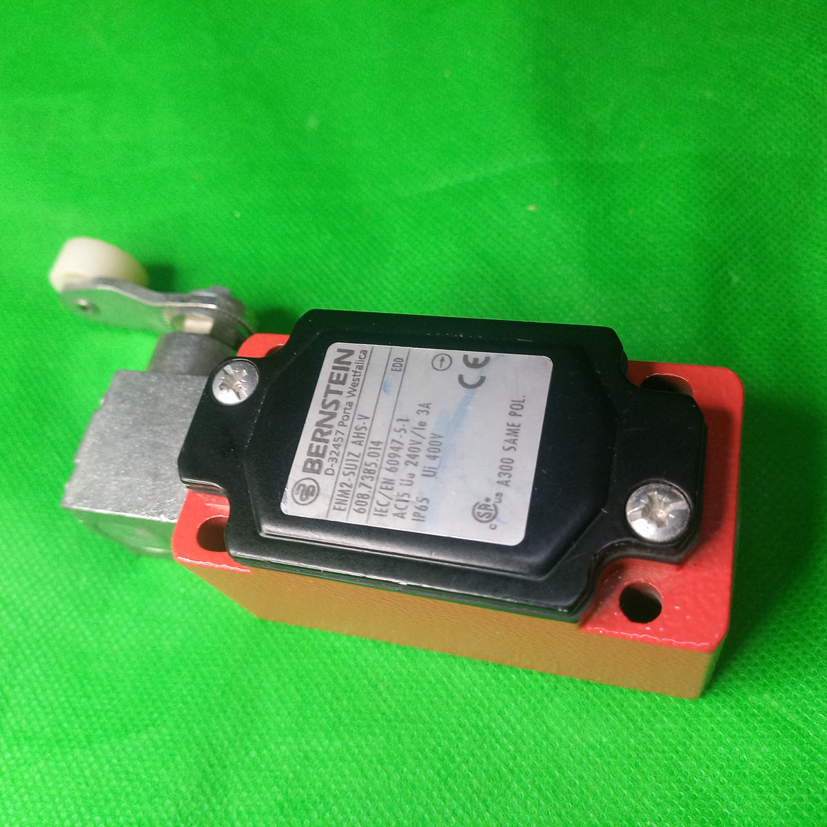 ENM2-SU1Z AHS-V  6087385014
Limit switch; NO + NC; 10A; max.400VAC; M20; IP65; 40x77.5x42mm