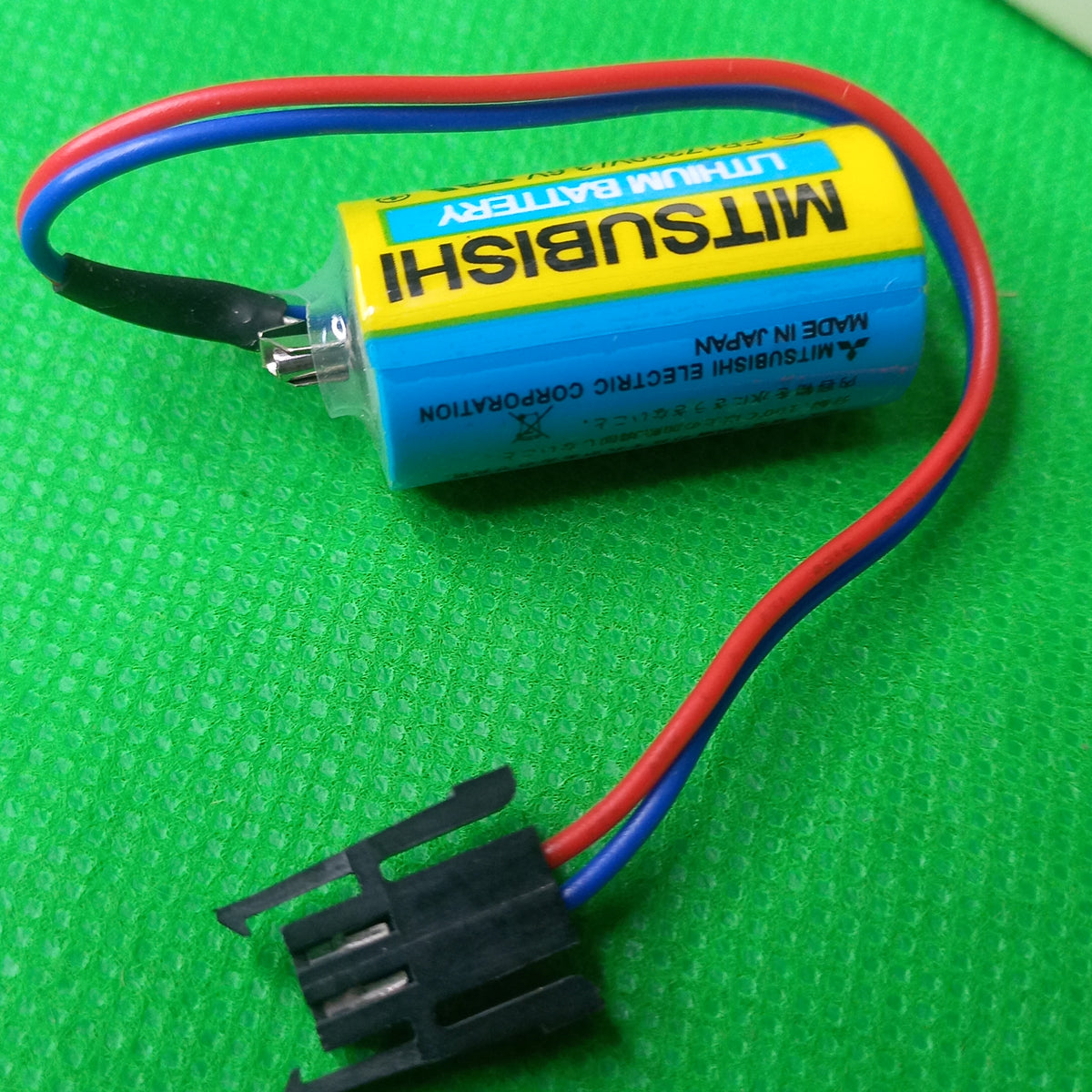 Original mitusibhi Equivalent to A6BAT / ER17330V / MRBAT / MR-BAT ER17/33 3.6V with Connecttor 