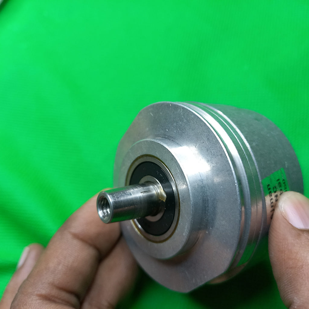 Front flange and shaft taper ERN 1387 025 2048 
