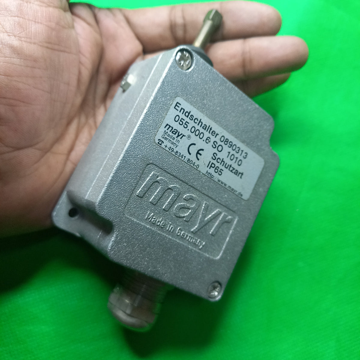 Front view with adjusting screw visible Mayr 055.000.6 SO 1010 Schutzart IP65, Mayr 
Endschalter 0890313, 

