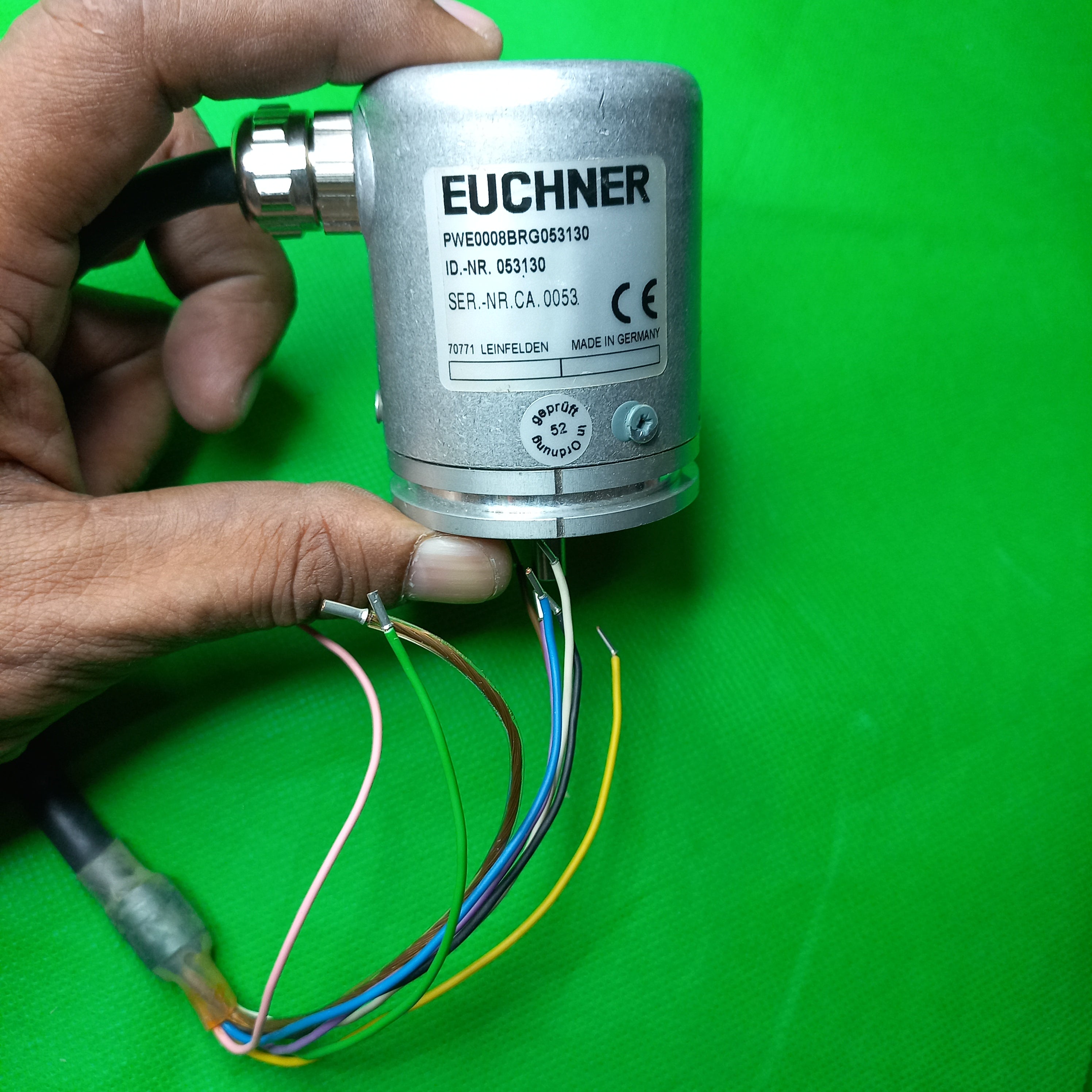 Specification sticker of Euchner  EUCHNER PWE 0008 BRG 053130 I.D.-Nr. 053130 shows Order number ID number