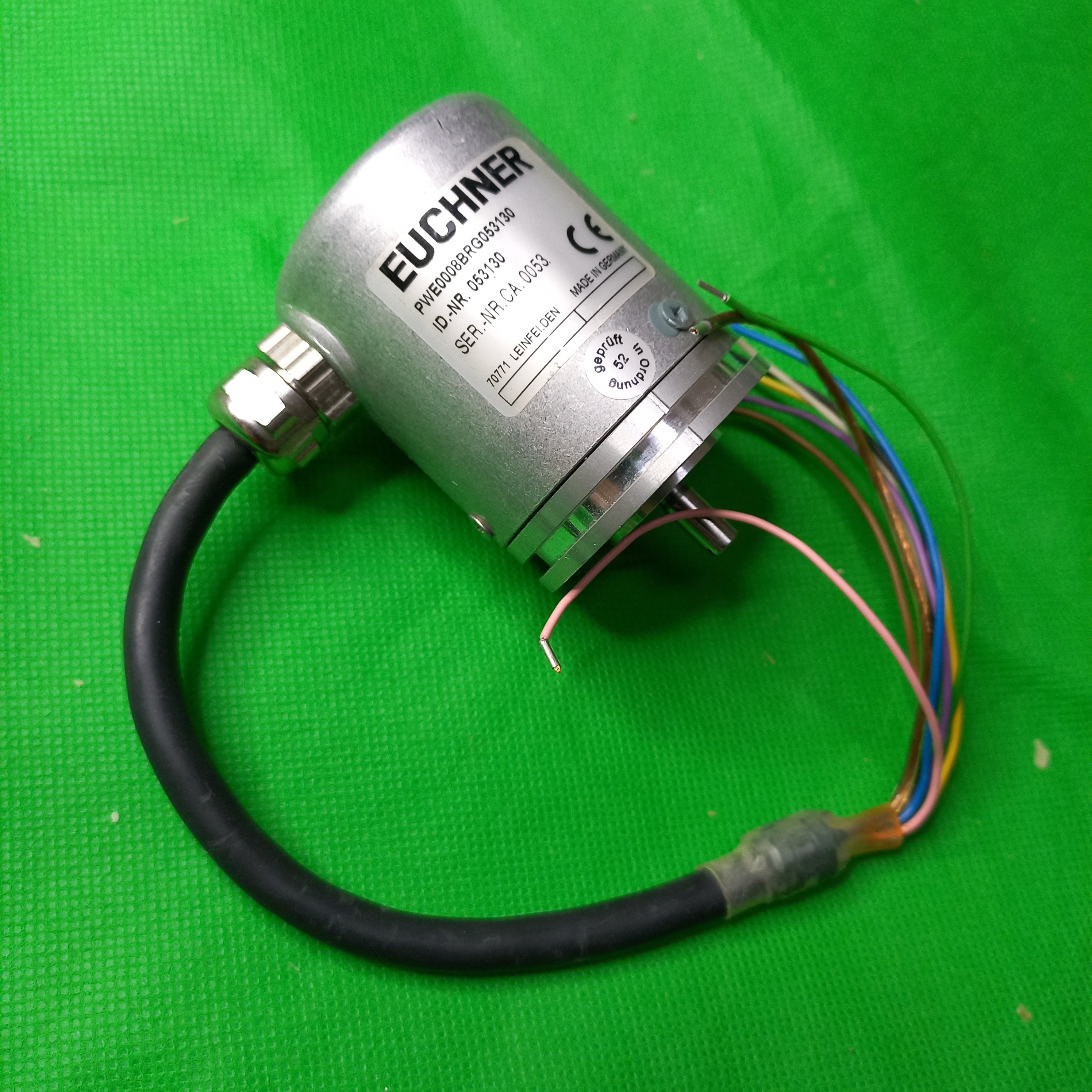 FUll view of shaft, flange and wire ends of encoder  EUCHNER PWE 0008 