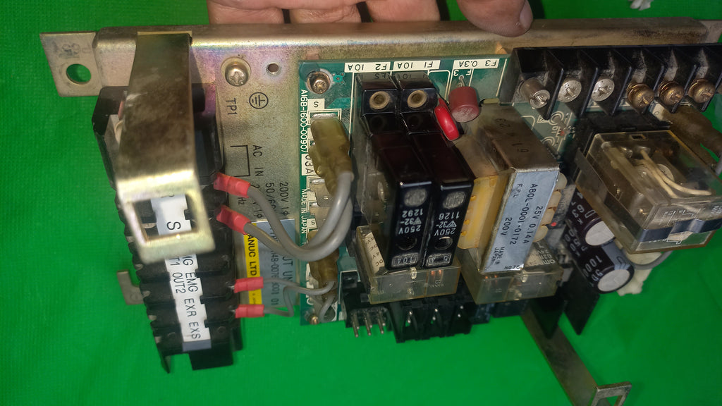 FANUC INPUT UNIT A14B-0076-B001-01  A14B-0076-B001-01