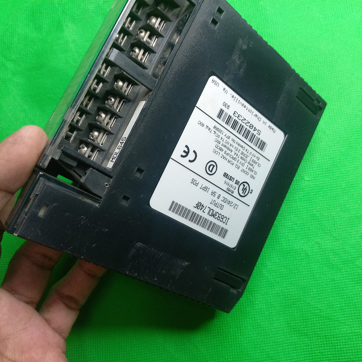 GE Fanuc C693MDL740F Output 12/24vDC 0.5A 16PT POS 