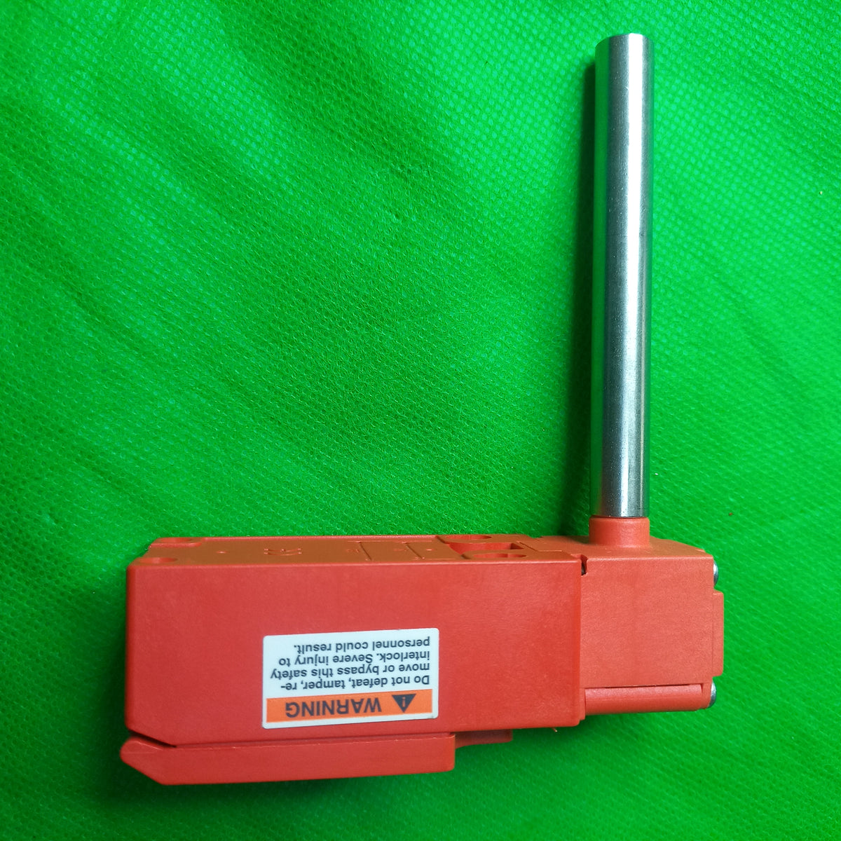 Side view of Guardmaster Ensign3, 440H Hinge Interlock Switches, 440H-E22073