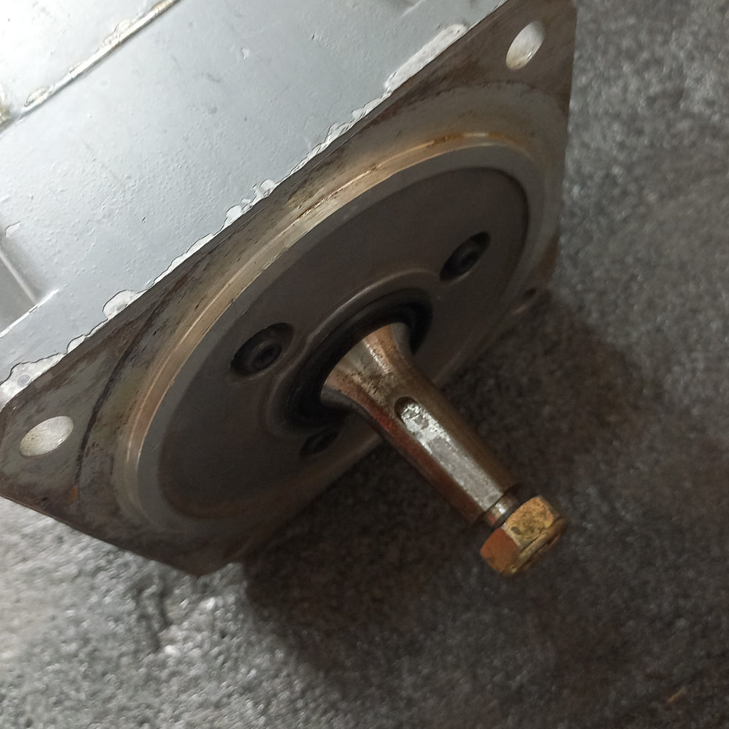 Special TApered shaft of HA 80C-S permanent Magnet AC Servo Motor , MFG DWG Z637260, Mitsubishi Electric Corporation Japan
fitted with 

Mitsubishi ENCODER TYPE OSE 5KN-6-12-108 ;PULSE 5000C/T INPUT DC 5V; Mazak CNC
