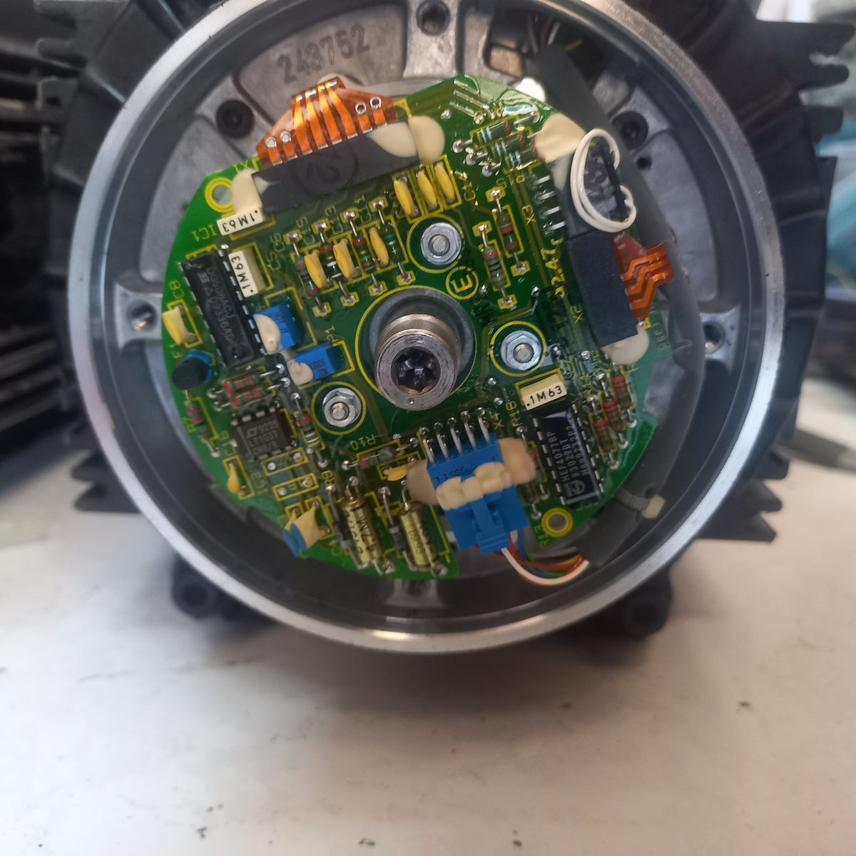 Service for Health check of Halls -DC Tacho assembly fitted on Mac Series Servo motors manufactured by Indramat