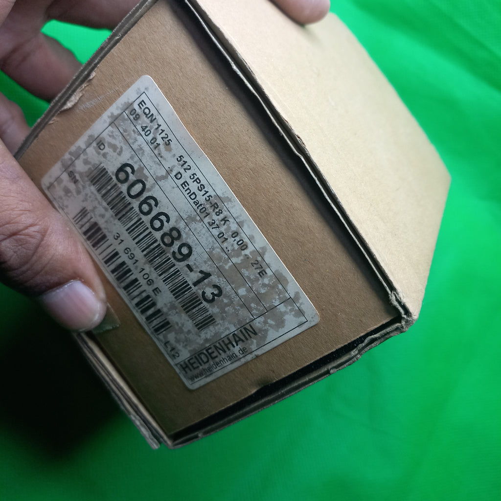 Factory New sealed packet of EQN-1125-512 5PS15-R8, ID 606-689-13