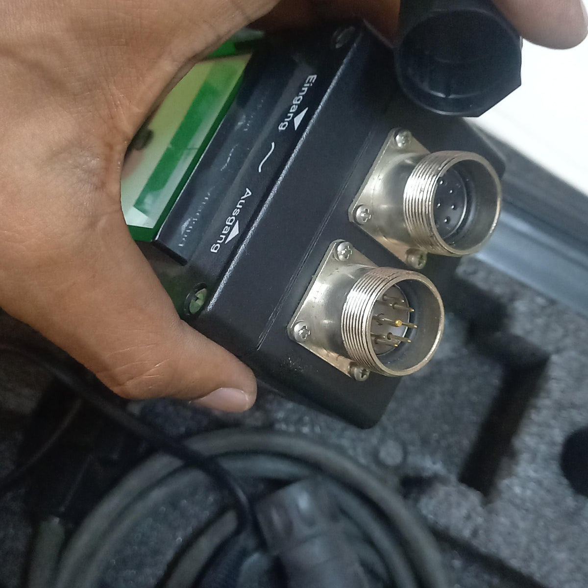 9 Pin connectors for inputting ~Sine signals and connecting the higher level electronics to the  PWM7 Diagnostic Tester 249 678 01  for Checking Diagnostics Alignment of signals of Rotary Linear encoders of !vss, 11μass, TTL type