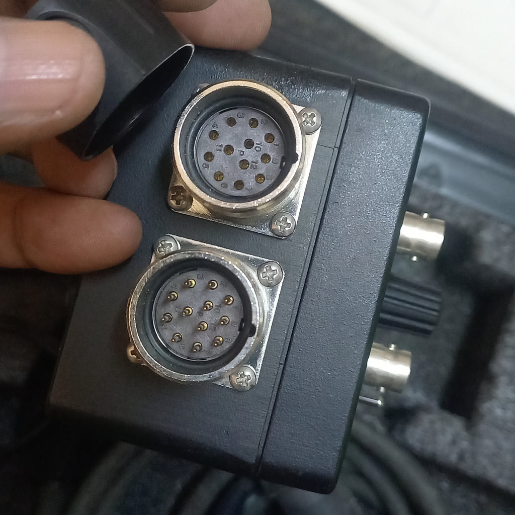 TTL input side 12 pin connectors / ttl output side connector at PWM7 Diagnostic Tester 249 678 01  for Checking Diagnostics Alignment of signals of Rotary Linear encoders of !vss, 11μass, TTL type