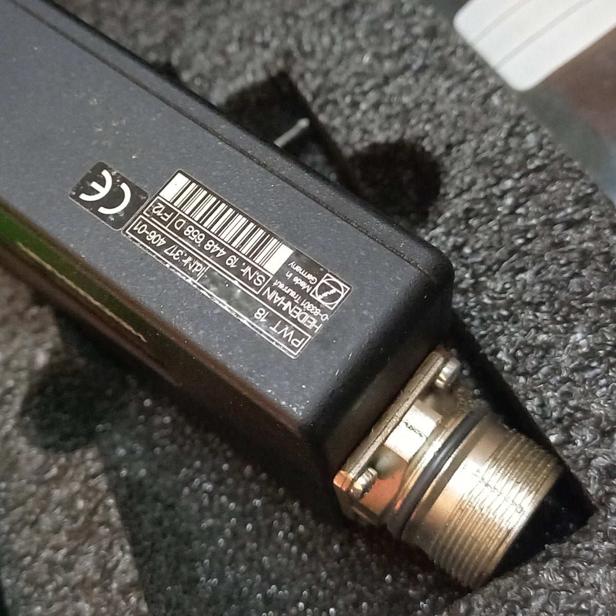 Specification and id numbers sticker at the side of Heidenhain PWT18 1vss  325 413-01  Encoder Health  Alignment Checking Equipment