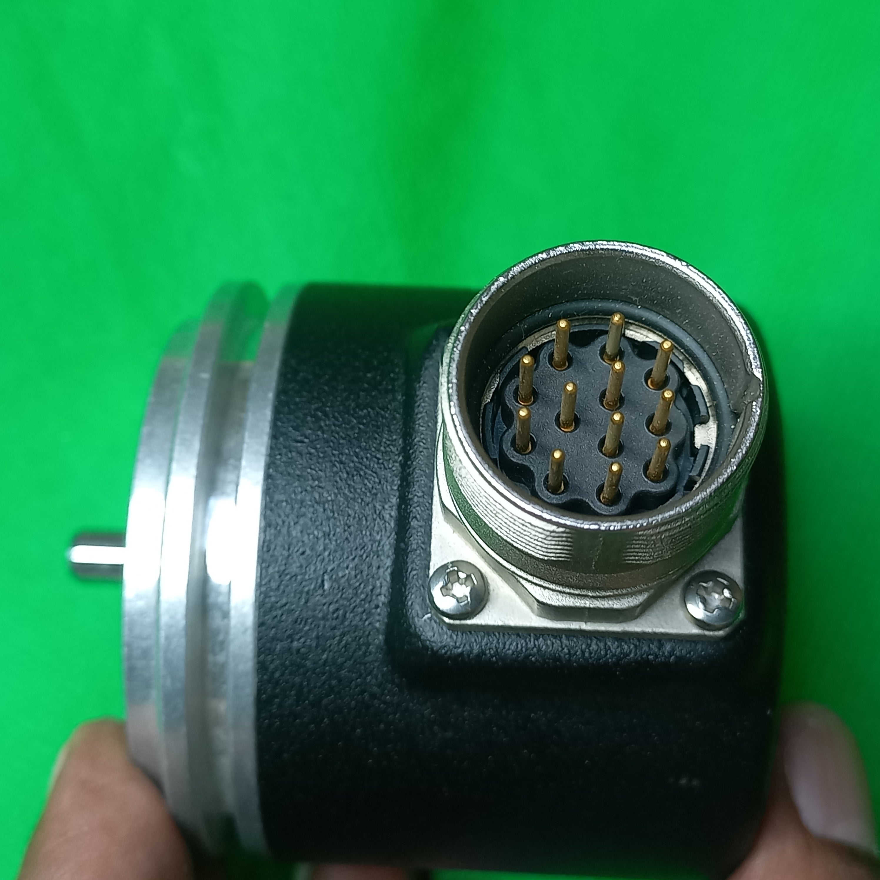 Heidenhain ROD426 10000 27S12-03 ID.Nr. 295 434-MS M23 , 6mm Synchro Flange, 5v+-10% TTL