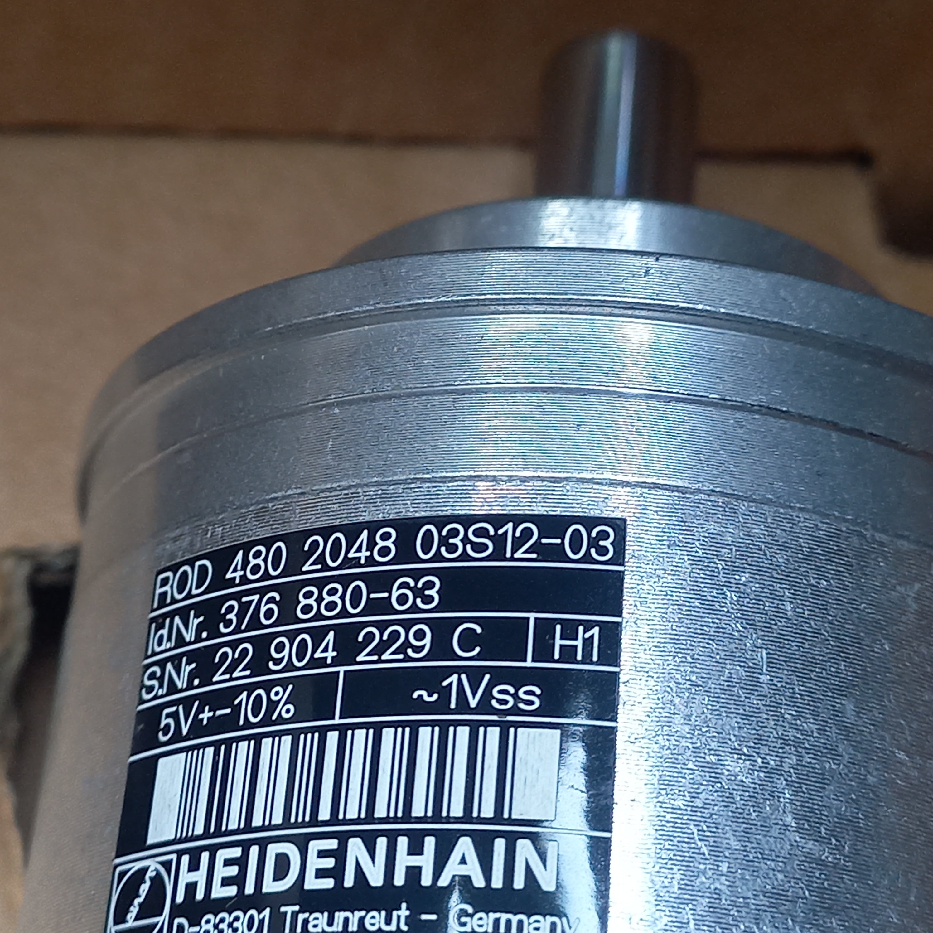 Technical specification sticker of Heidenhain ROD 480 2048 03S12-03, ID 376 880-63 5V~1Vss