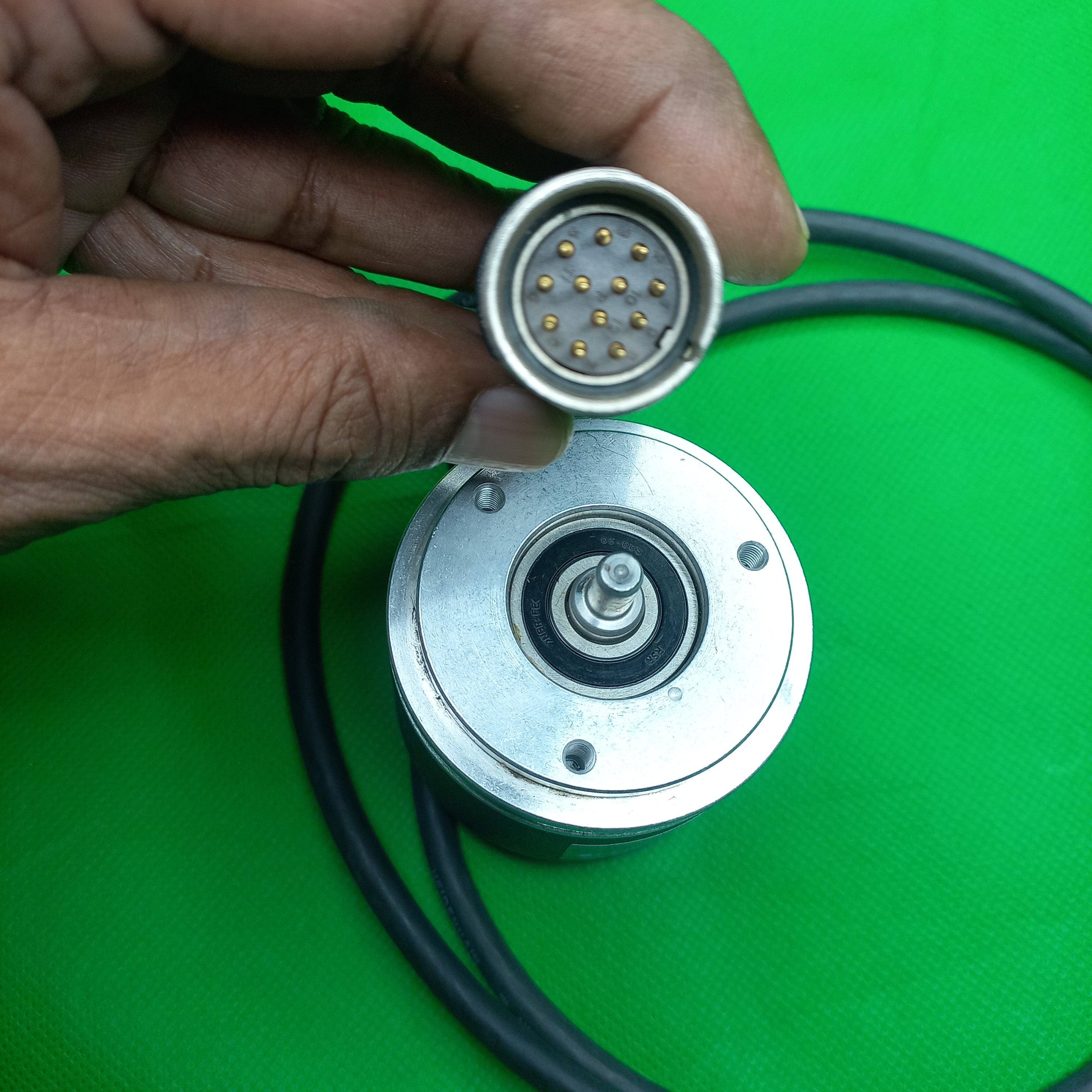 12 Pin plug on a Cable / Male connector on encoder Heidenhain_360Pulse-TTL_encoder, ROD426360 03S12-03 Id.Nr.:  295434-F1