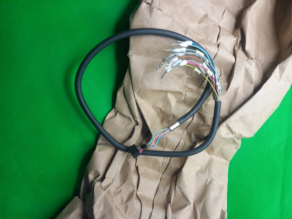 Heidenhain 332200-01, AGK 40/33  0,33 90B014 1H BK.. 08 

AGK 40/33  0,33 90B014 1H BK.. 08 
Cable for Connecting 12Pin | 12 Pin Rectangular Connector at Heidenhain ECN 1313 EnDat01