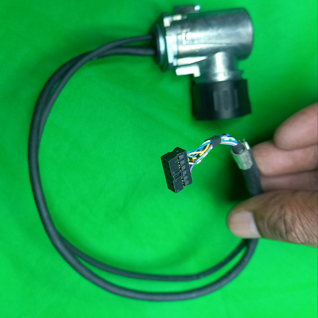 Black encoder side connector fitted with Heidenhain Cable 332201-01&nbsp;
| AGK 40 33 0.30 90B012 68S17 BK .. 08 .. 53 0.30 -40 / + 120 01 Cable