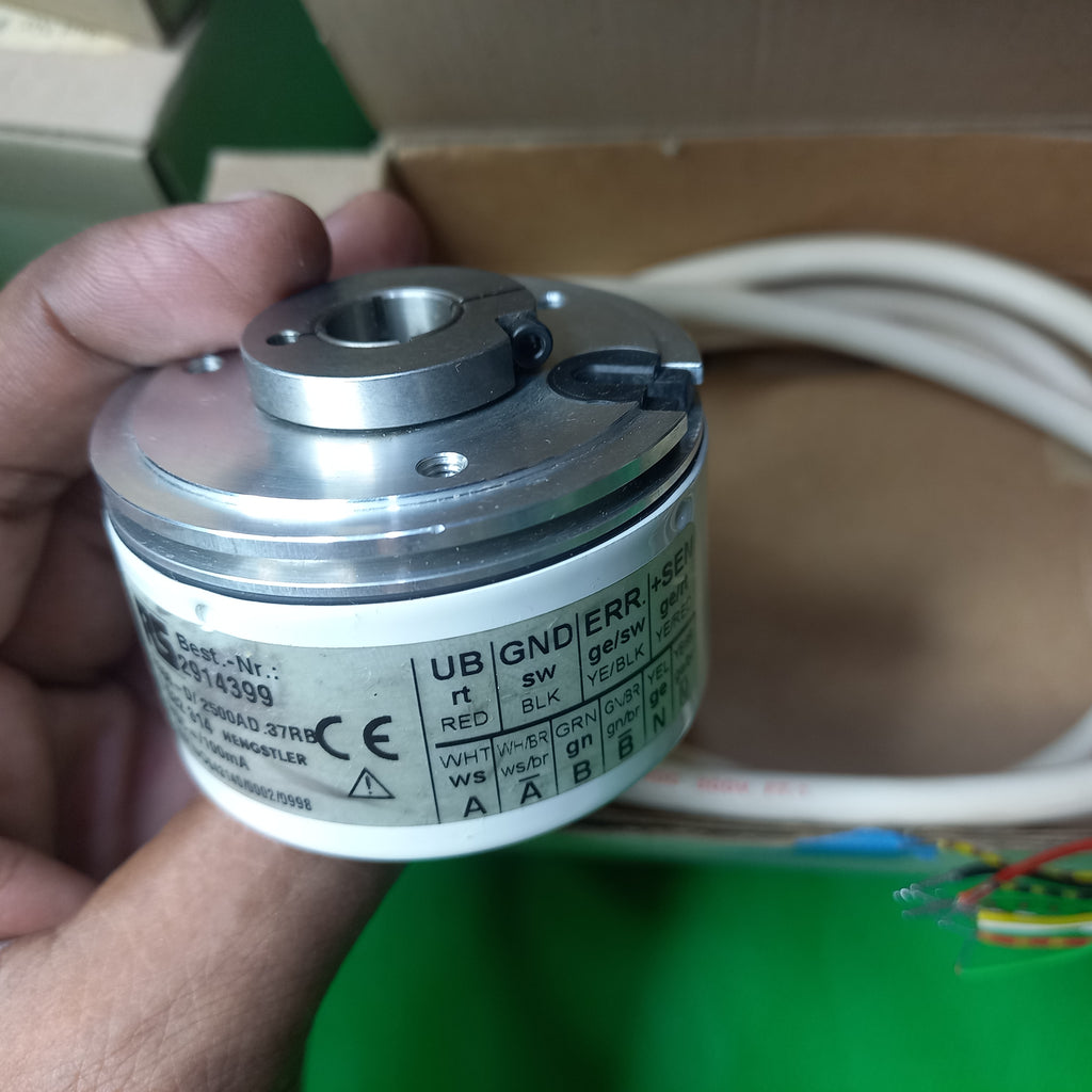 Hengstler RS58-D/ 2500A D.37RB, DC 5v, TTL RS422, 12mm Hollow Shaft, M23 Connector